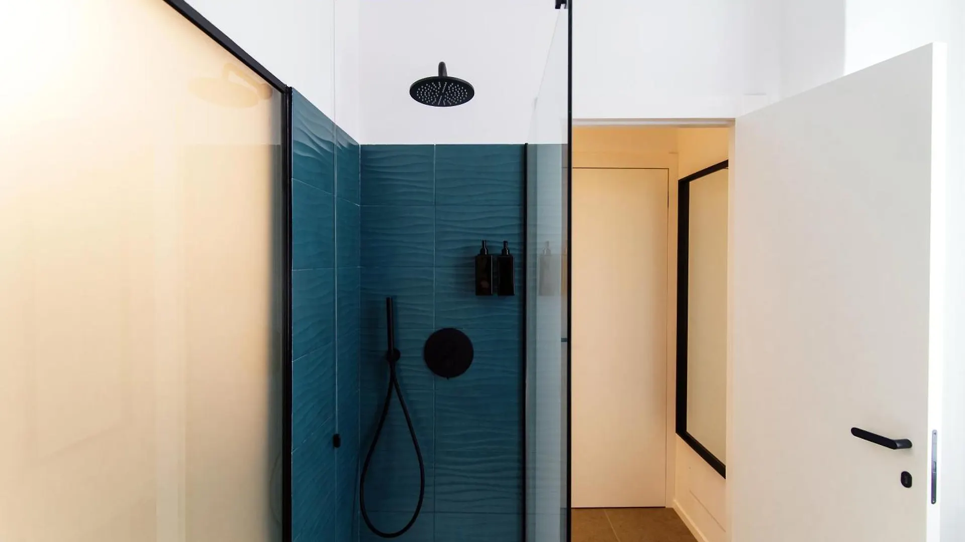 Gæstehus Guesthouse Linaio - The House Of Travelers Como Italien