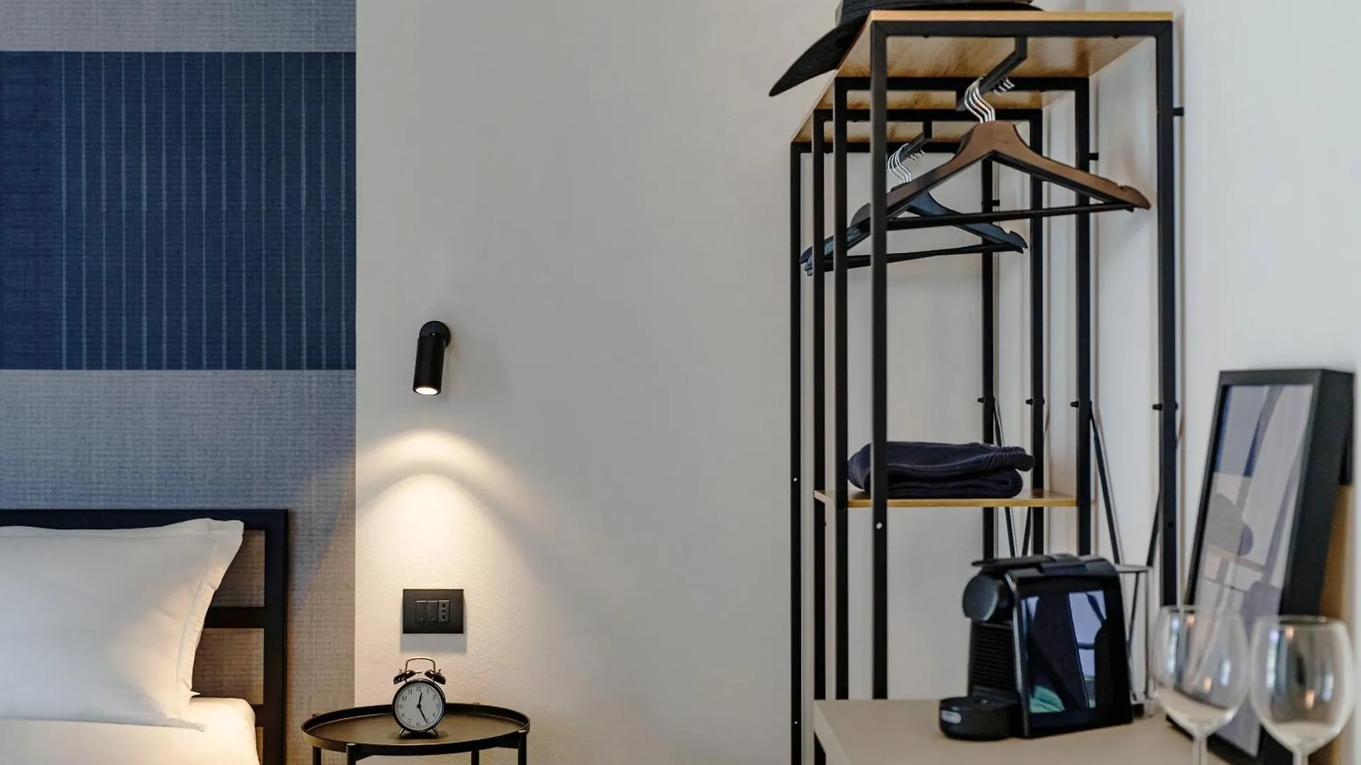 Gæstehus Guesthouse Linaio - The House Of Travelers Como Italien