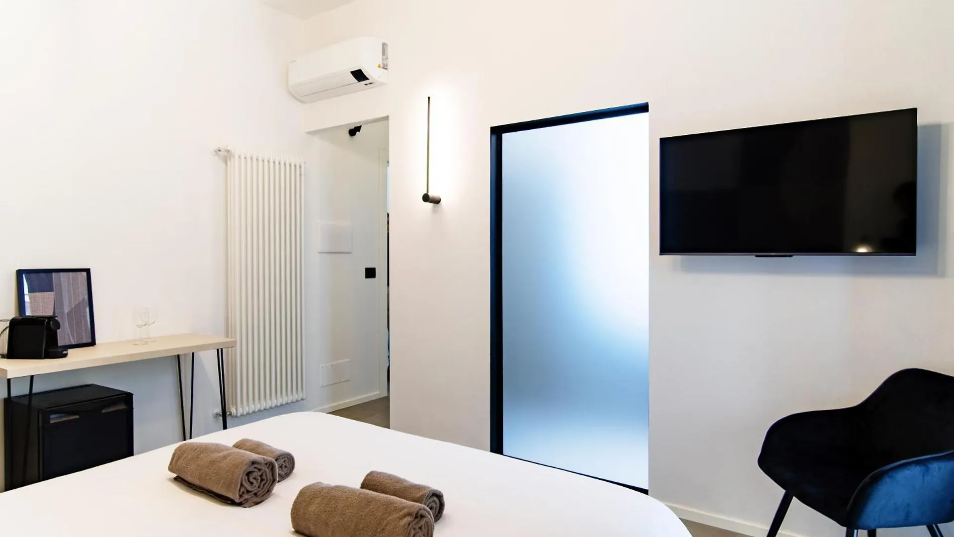 Guesthouse Linaio - The House Of Travelers Como 0*,