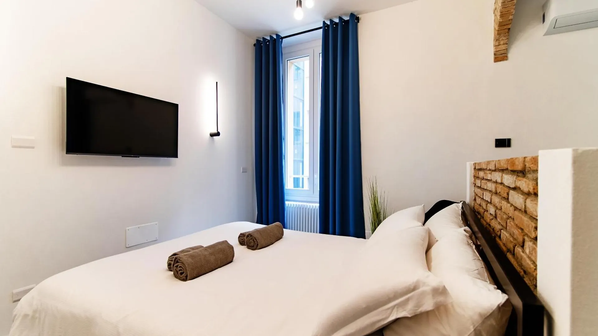 Gæstehus Guesthouse Linaio - The House Of Travelers Como Italien